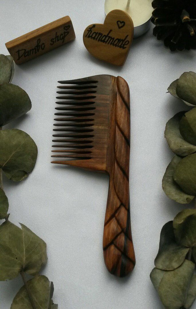 Сделать гребень. Необычные деревянные Расчески. Старые деревянные Расчески. Расческа для волос из дерева. Расческа резьба по дереву.