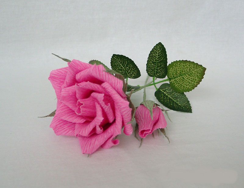 Роза. Букеты из конфет. DIY crepe paper rose.