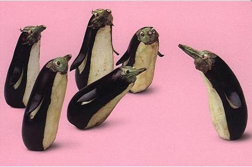 Поделки из овощей. Пингвин из баклажана.