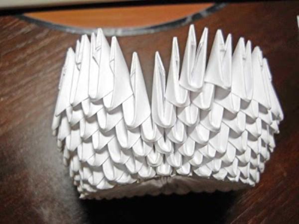 Оригами из бумаги: лебедь 14