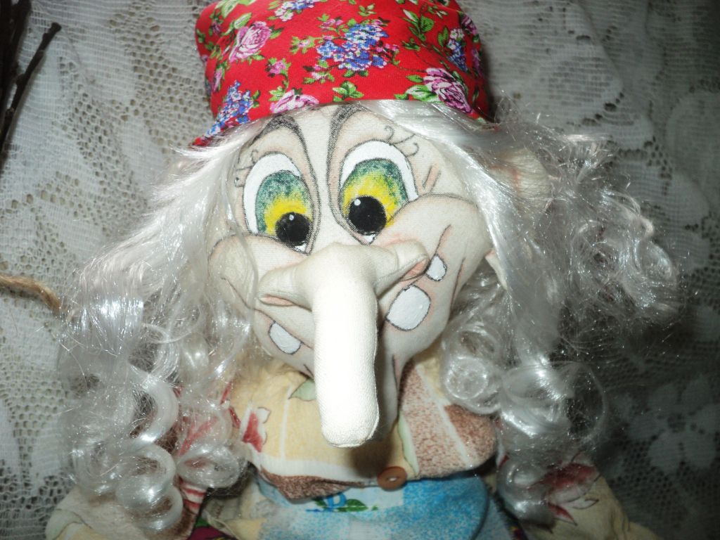 слушать бабку ежку.