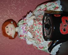 кукла-грелка на чайник Арина