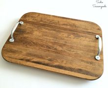 Поднос из разделочной доски