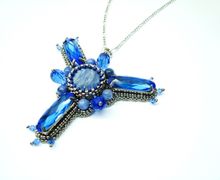 Синий кулон с кианитоми кристаллами Ледяная Королева