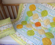 Комплект "Деревенька" в детскую кроватку.