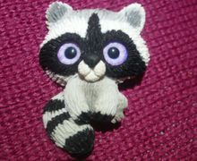 брошь "Енот"