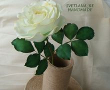 Роза из зефирного фоамирана