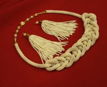 Бежевый жгут