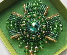 Брошь-орден из бисера