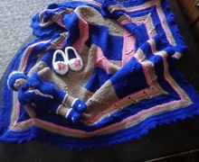 Набор: плед, кукла, тапки