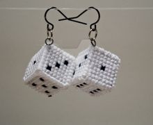 Серьги из пластиковой канвы за 30 минут