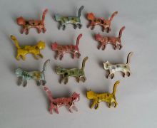 Кошки-брошки.