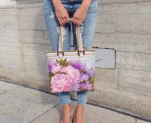 Комплект- сумка, косметичка, очечник.