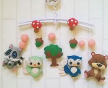 Мобиль из фетра