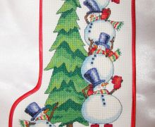 Новогодний вышитый сапожок для подарка