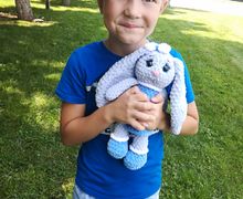 Зайка плюшевый