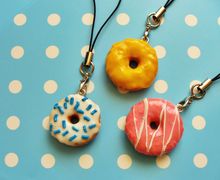 Брелоки на мобильный-пончики