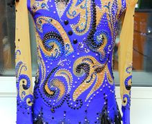 Платье для фигурного катания.