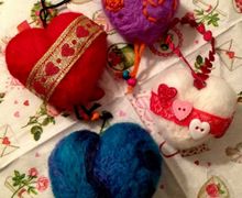 Сердечки-подвески. Сердечки-брошки.