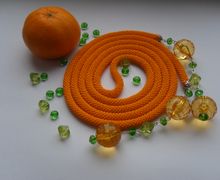 Вязаный жгут - лариат "Оранжевое настроение"