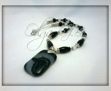 Колье "Белое-черное"