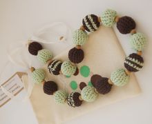 Шоколадно-мятные бусы