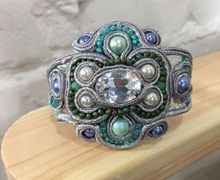 Браслет в сутажной технике.