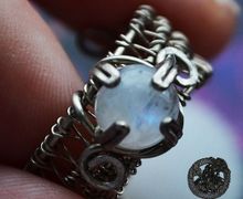 Власть луны