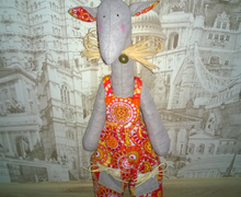 Жираф Тильда