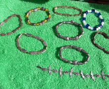 Браслеты (бижутерия)