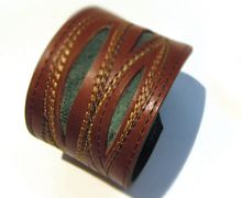 Кожаный браслет "Лесная сказка"