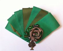 Брошь "Роза лесу"