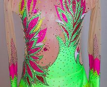 Платье для фигурного катания.