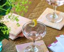 Мраморные подстаканники