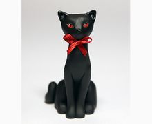 Черная кошка