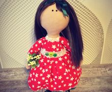 Брюнеточка