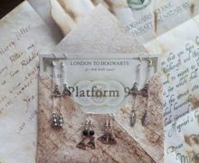 Серьги "Гарри Поттер- Дары смерти"