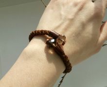 Браслет из кожи с дымчатым кварцем