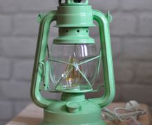 Мятная Керосиновая лампа электрическая настольная