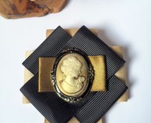 Брошь - орден "Камея"