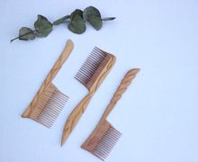 Расчёски деревянные резные с ручкой