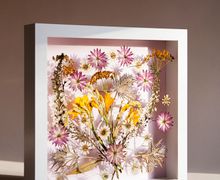 Картина из прессованных цветов