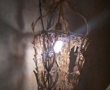 Фонарь настенный.