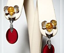 Серьги-гвоздики с чешским стеклом и янтарём