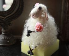 Овечка с розочкой