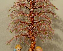 Деревце с малышами