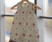 Платье-трапеция из рогожки с воланом (100% хлопок)