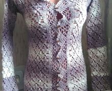 Ажурный кардиган крючком с кружевной каймой и деревянными пуговками. Ручная работа.