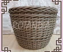 Кашпо из ротанга