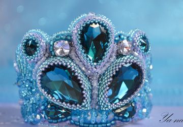 Браслет из бисера "Весенний первоцвет". Нет в наличии!